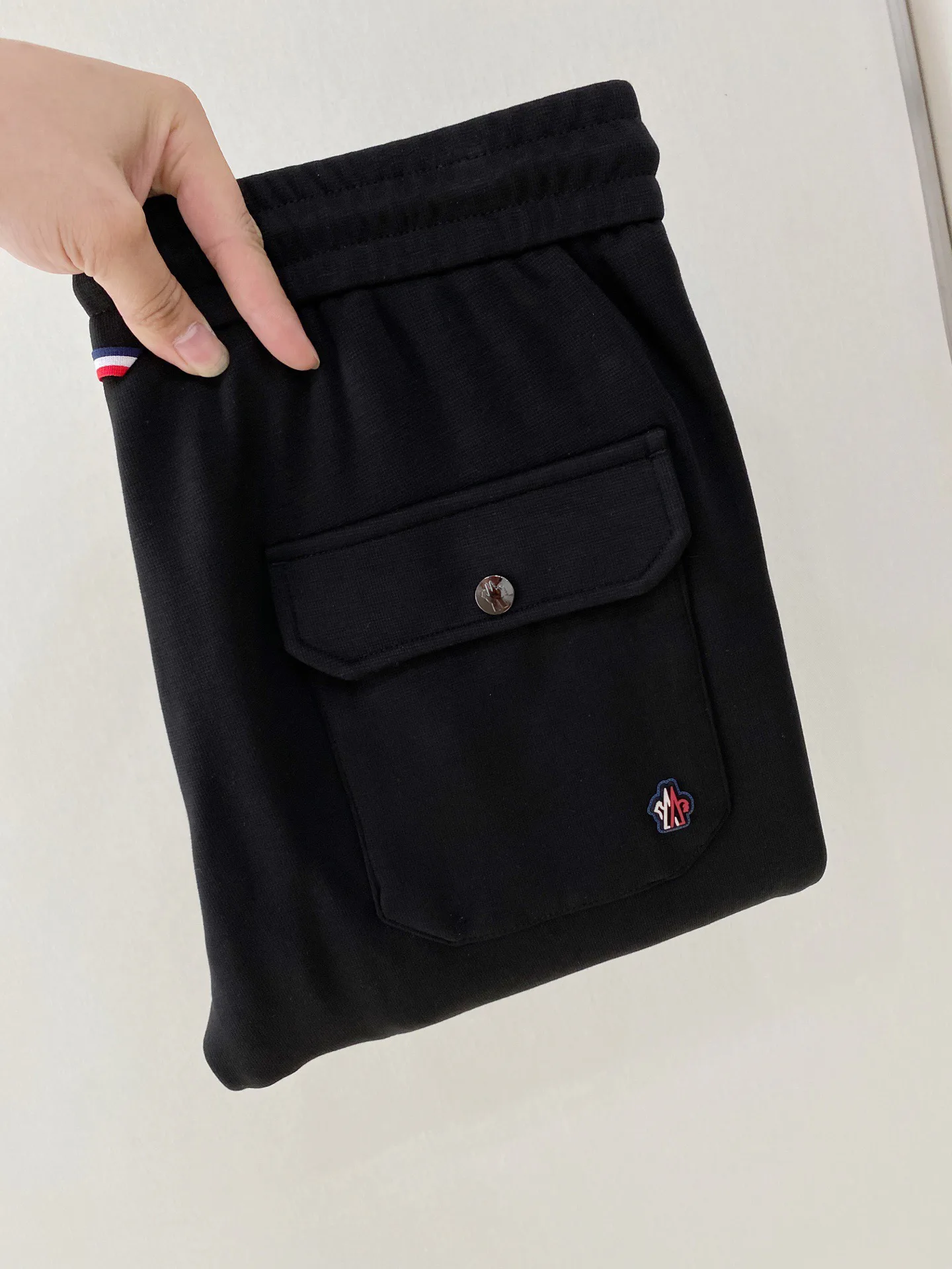 Men's Trousers MONCLER 17992944