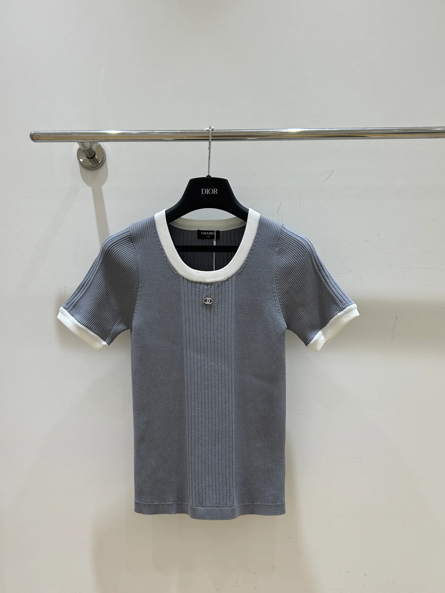 Women's T-Shirts CHANEL 18097468