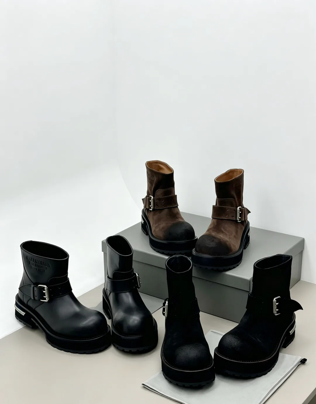 Women's Ankle Boots BALENCIAGA 18006166