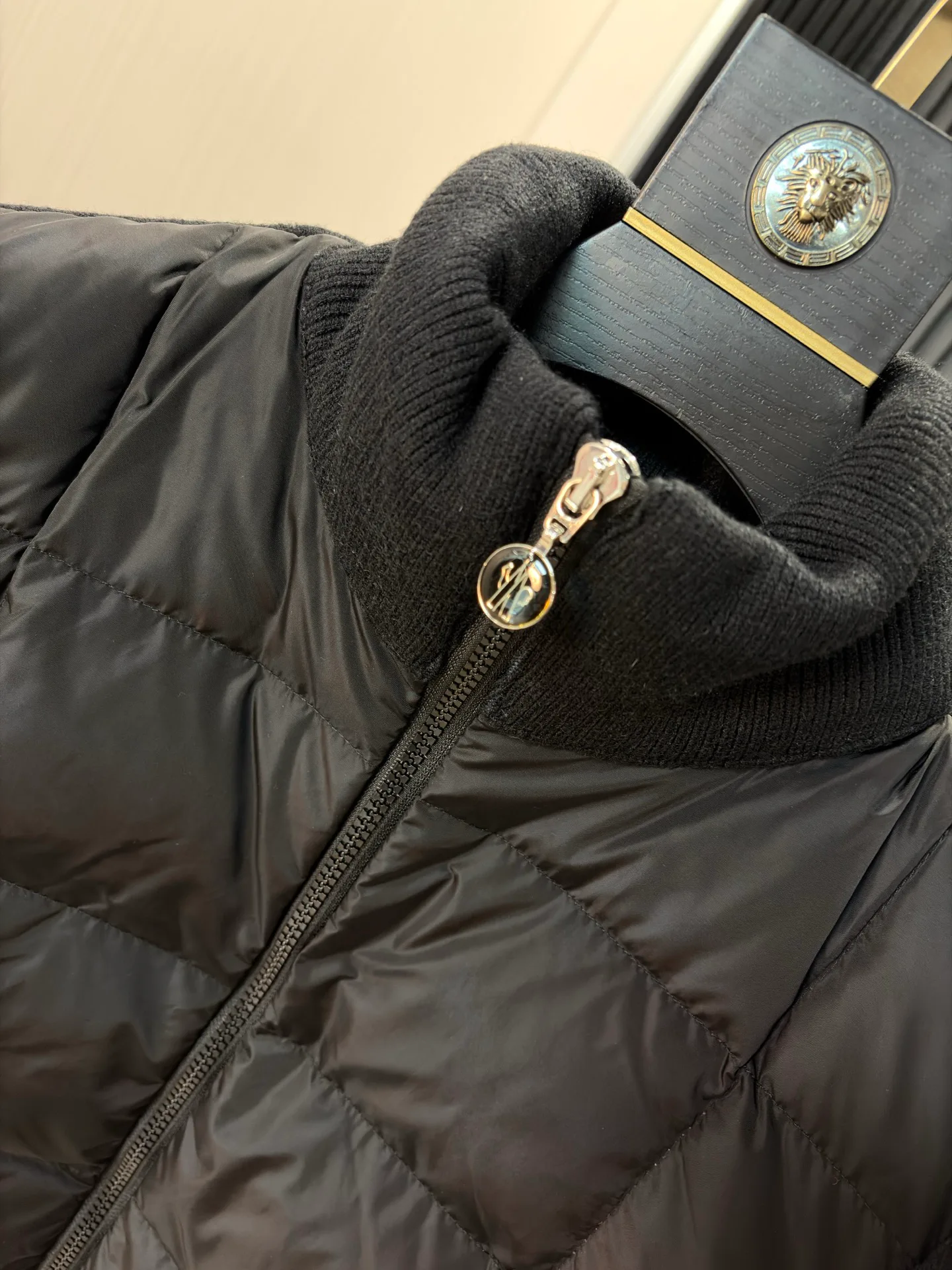 Куртки И Пуховики Мужские Moncler 18634493