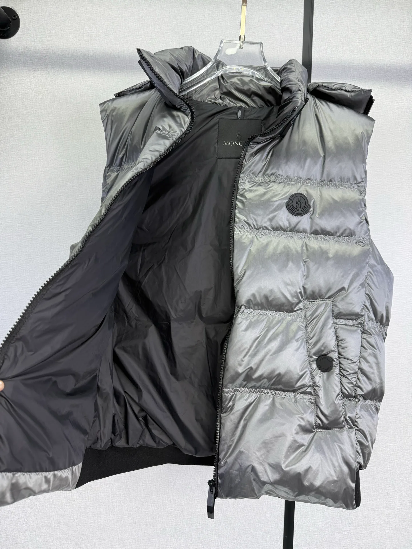 Women's Vests MONCLER 18022253