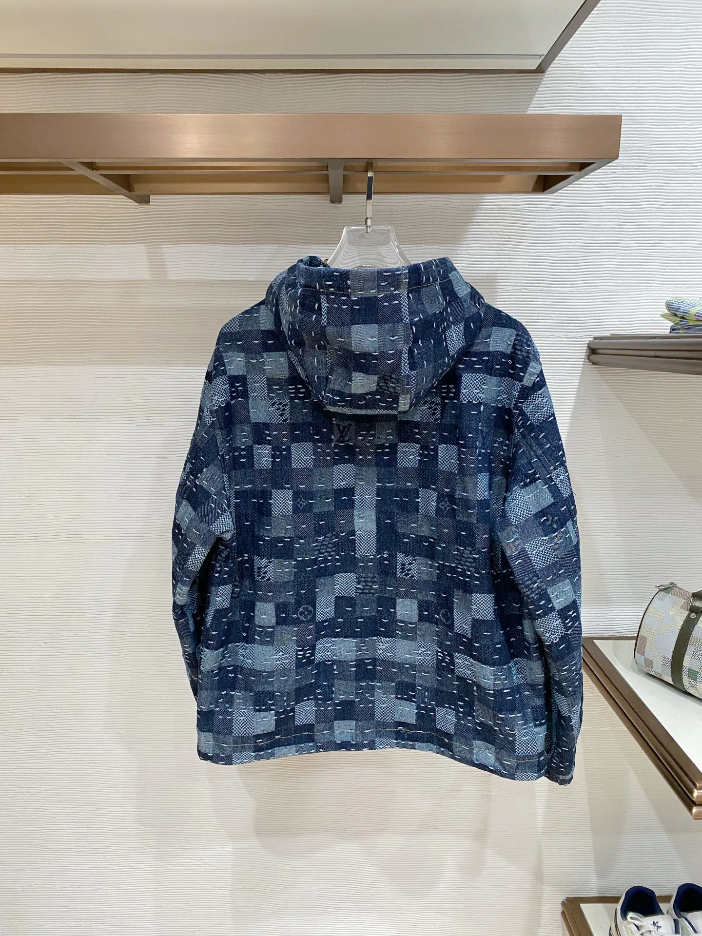 Men's Jackets And Down Jackets LOUIS VUITTON 18140213