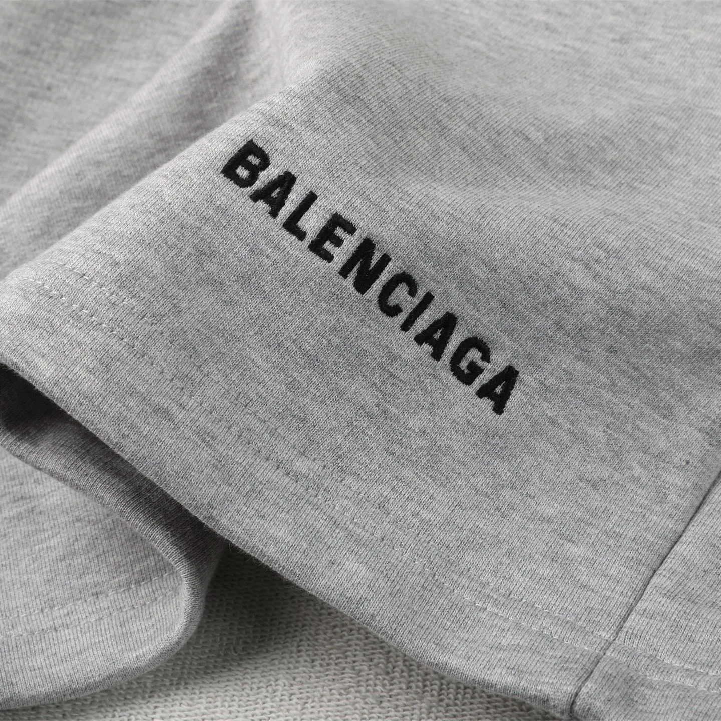 Women's Shorts BALENCIAGA 18190724