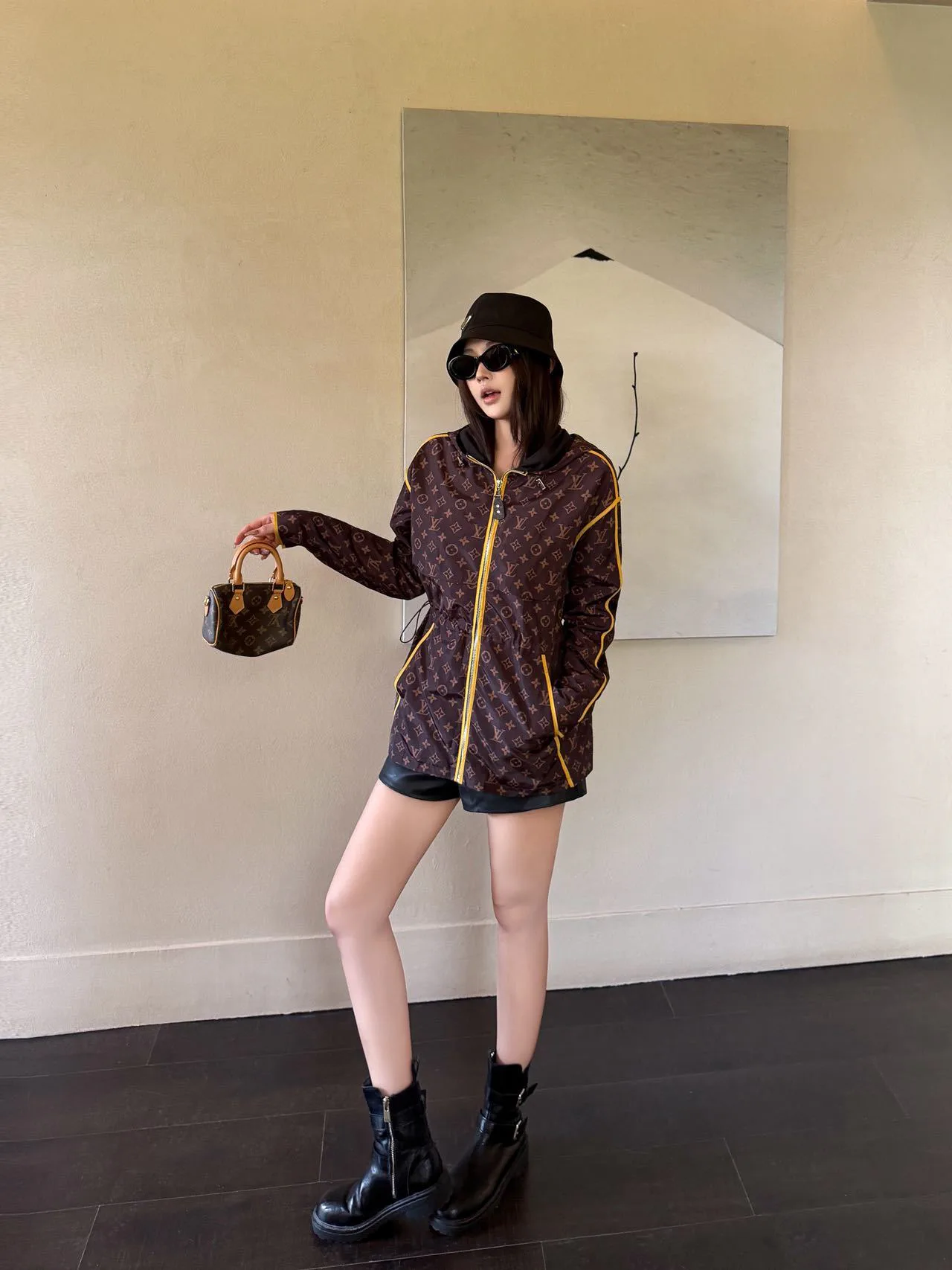 Women's Jackets And Down Jackets LOUIS VUITTON 18167406