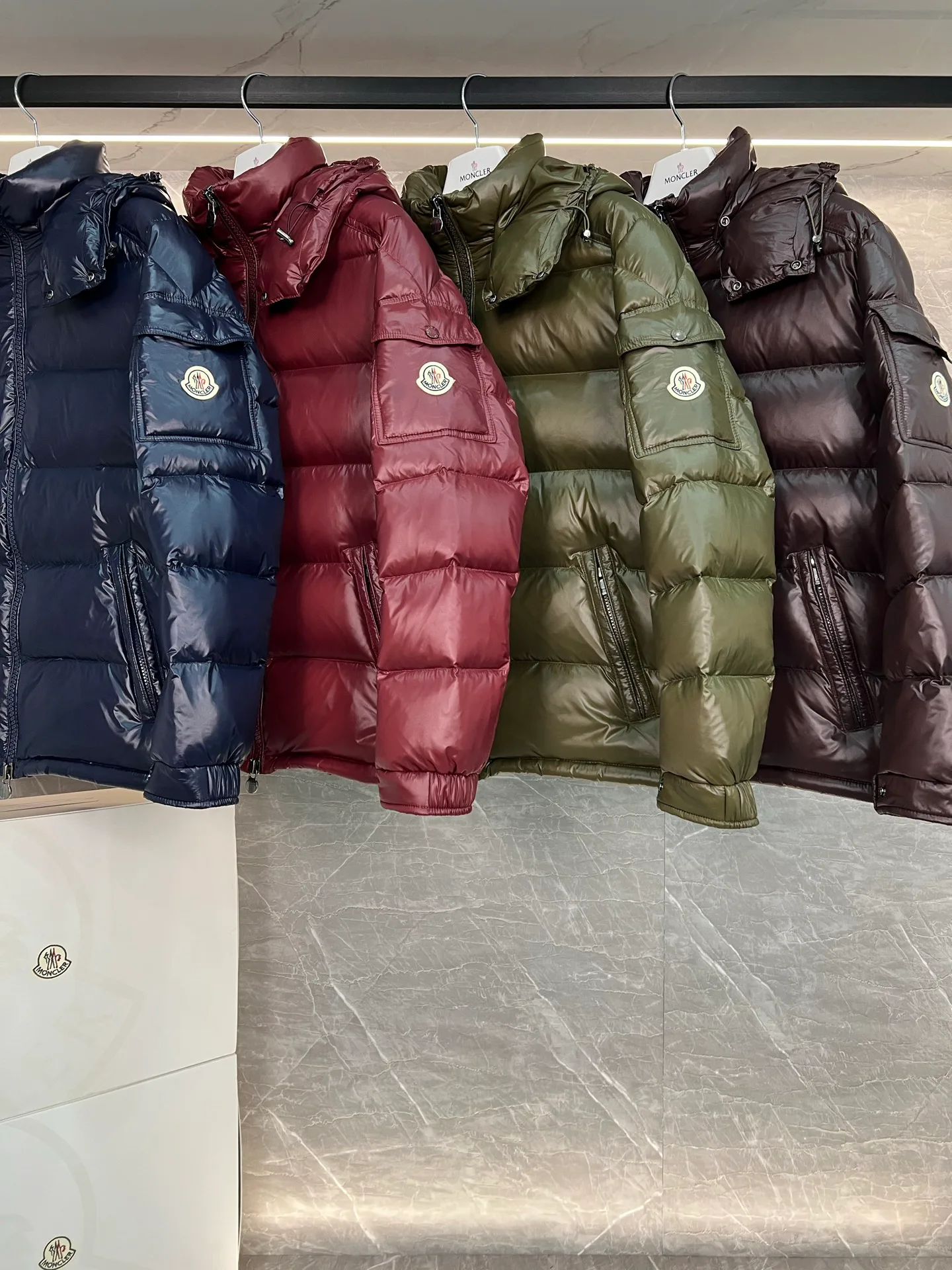 Men's Jackets And Down Jackets MONCLER 18111322