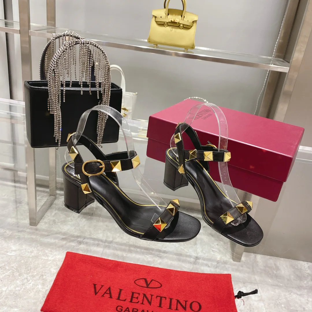 Women's Open-Toe Sandals VALENTINO 17956834