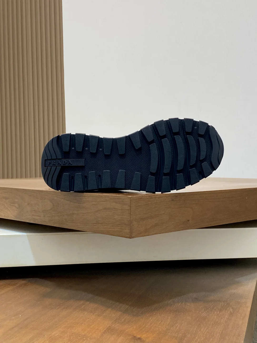 Men's Sneakers PRADA 18079032