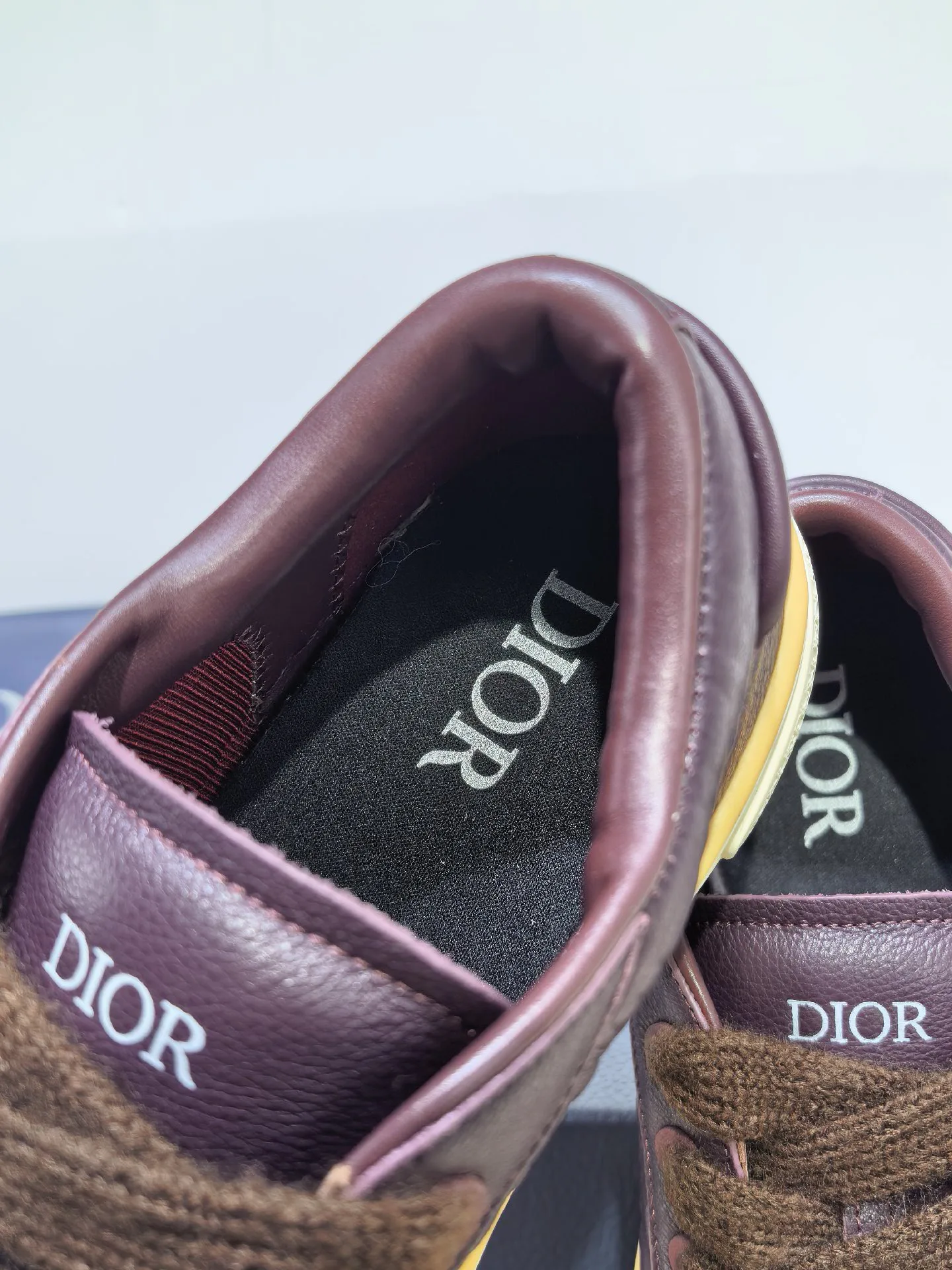 Women's Sneakers CHRISTIAN DIOR 17805343