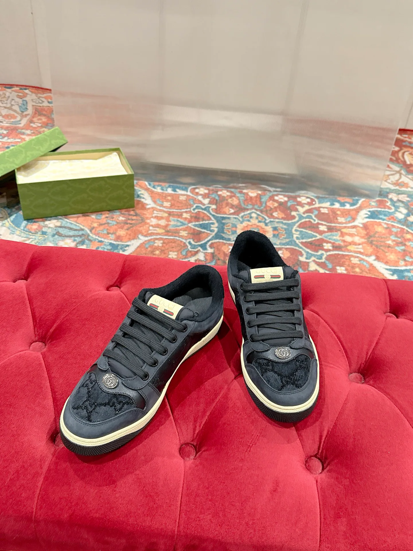 Women's Sneakers GUCCI 17956626