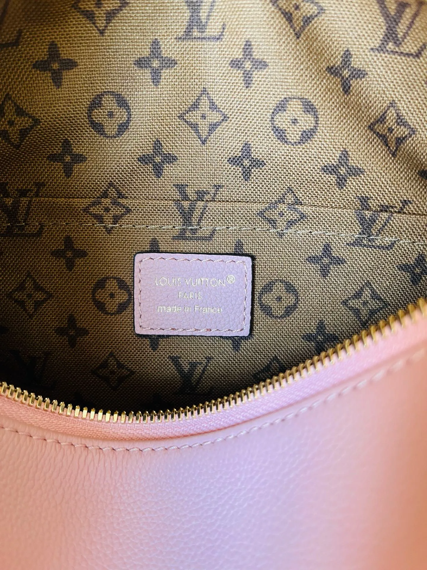 Women's Classic Handbags LOUIS VUITTON 17864852