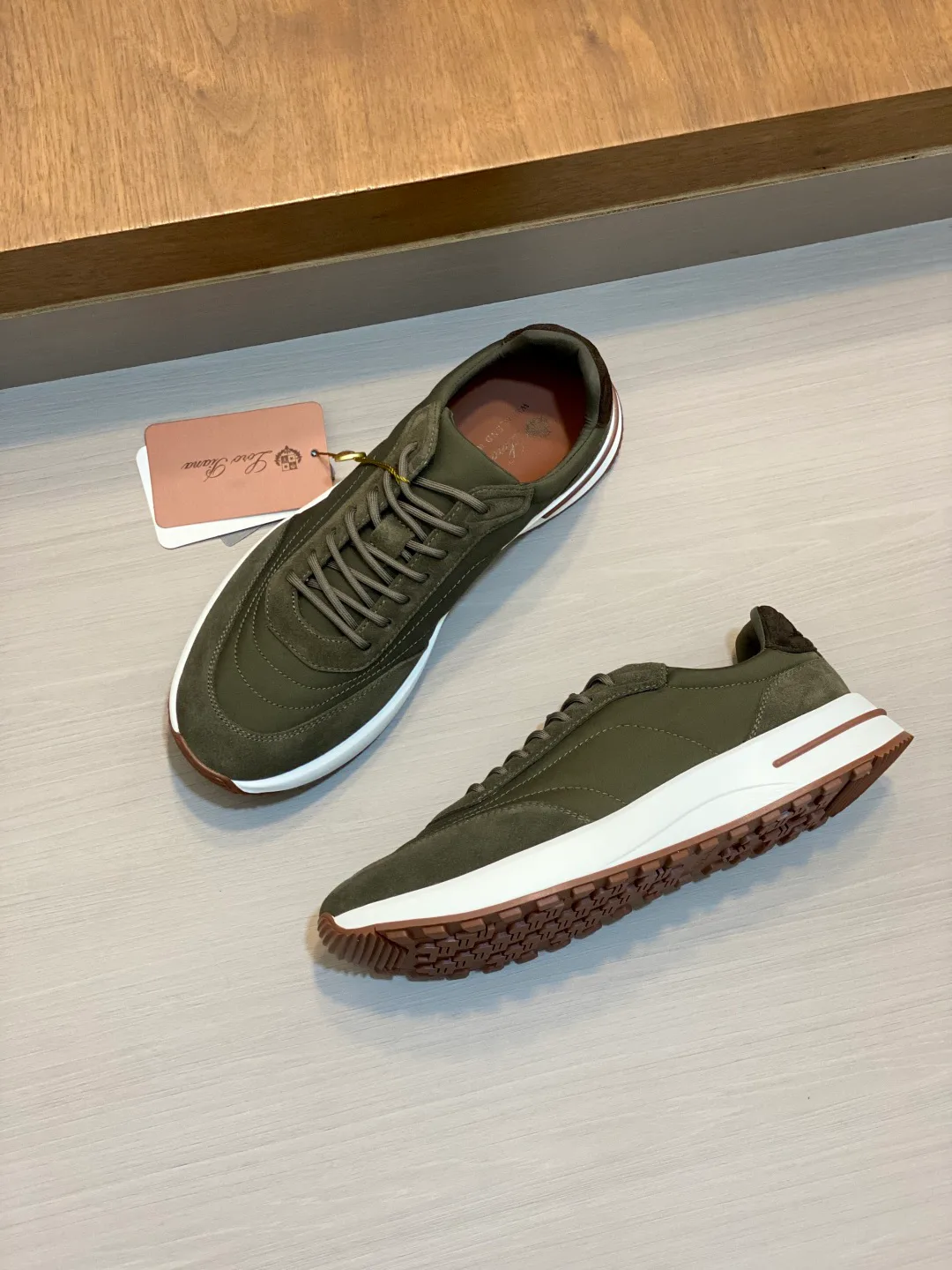 Men's Sneakers LORO PIANA 18078910