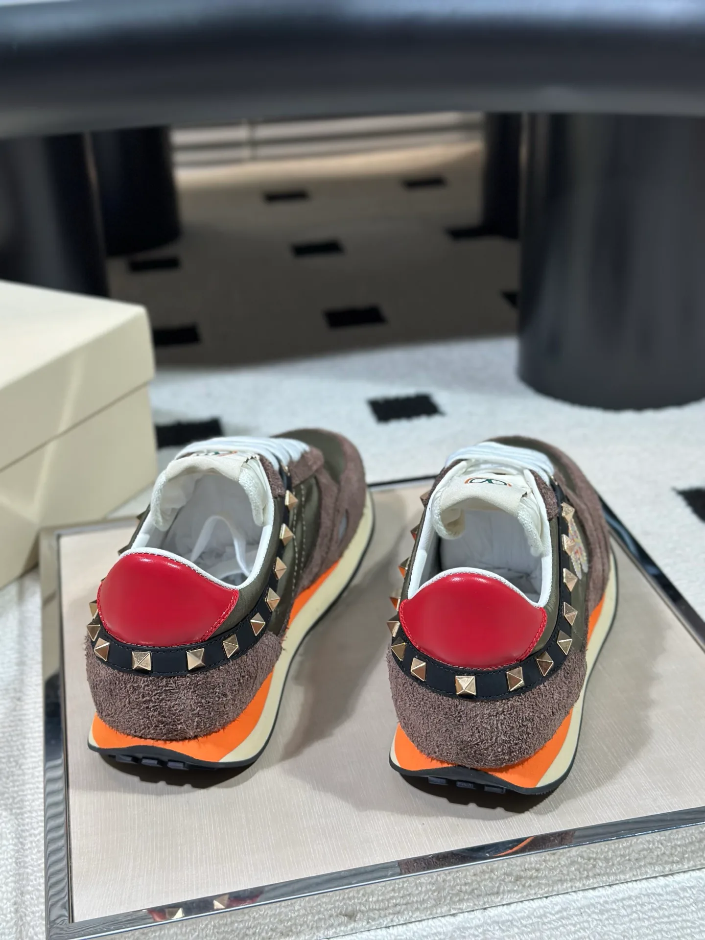 Men's Sneakers VALENTINO 17978706