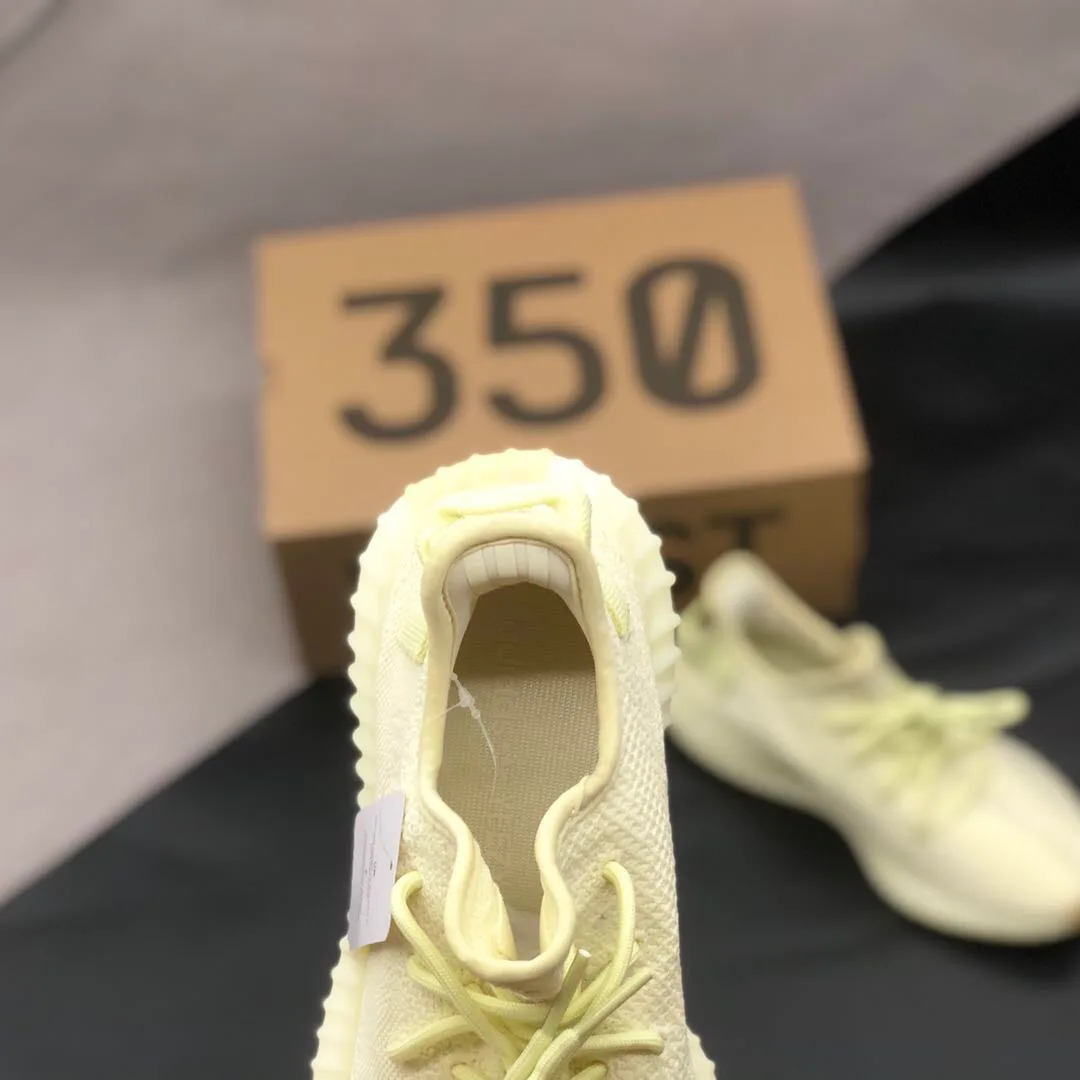 Women's Sneakers YEEZY 17388180