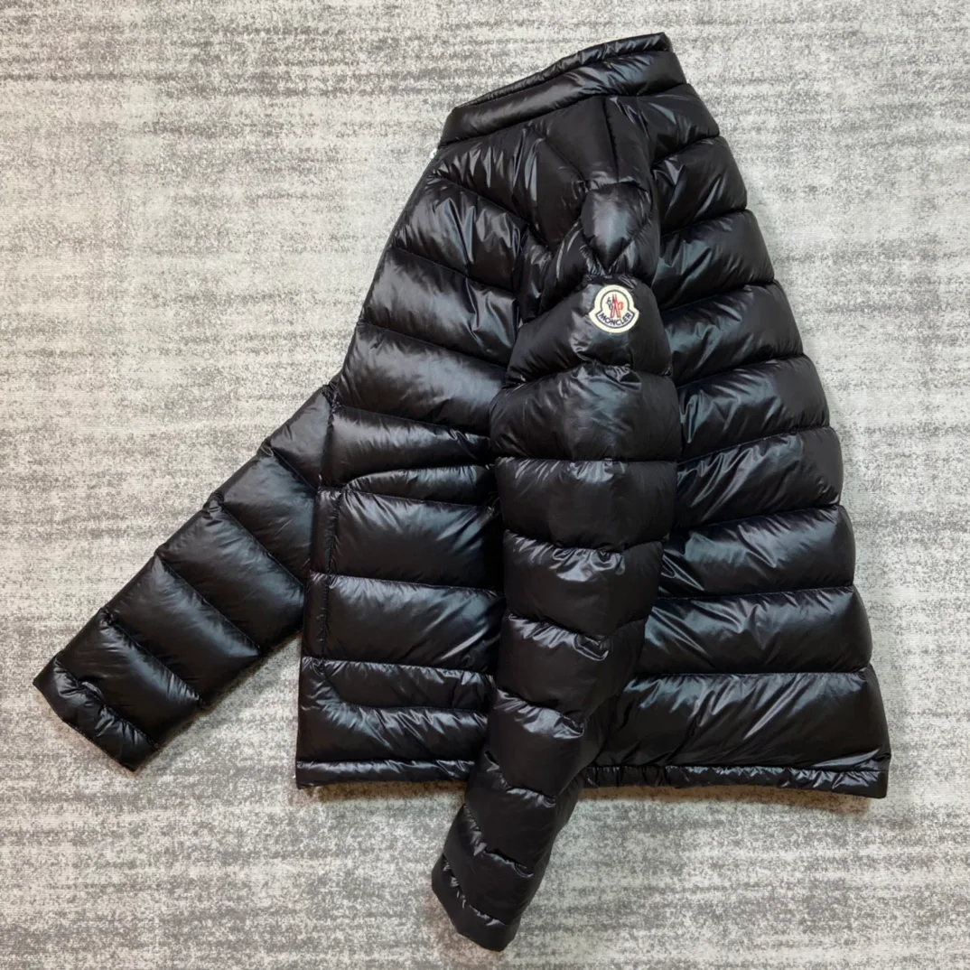 Куртки И Пуховики Мужские Moncler 18658686