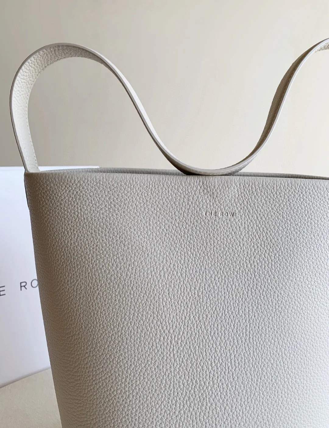 Women's Classic Handbags THE ROW 18070662