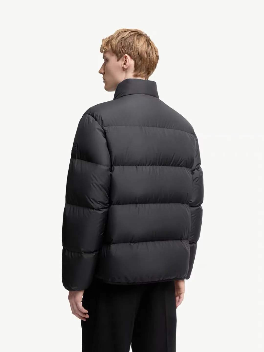 Women's Jackets And Down Jackets MONCLER 17827394