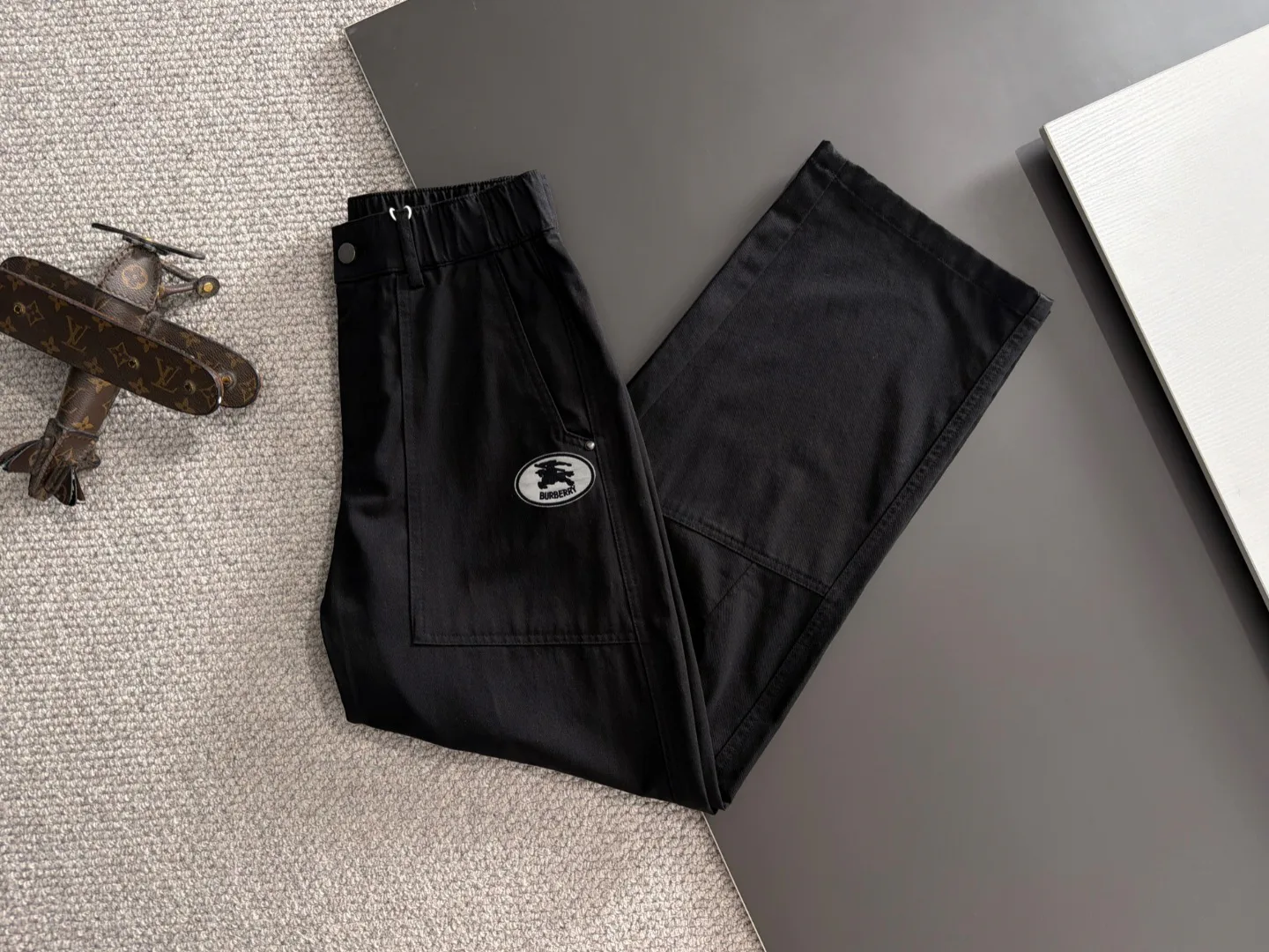 Men's Trousers BURBERRY 17557497