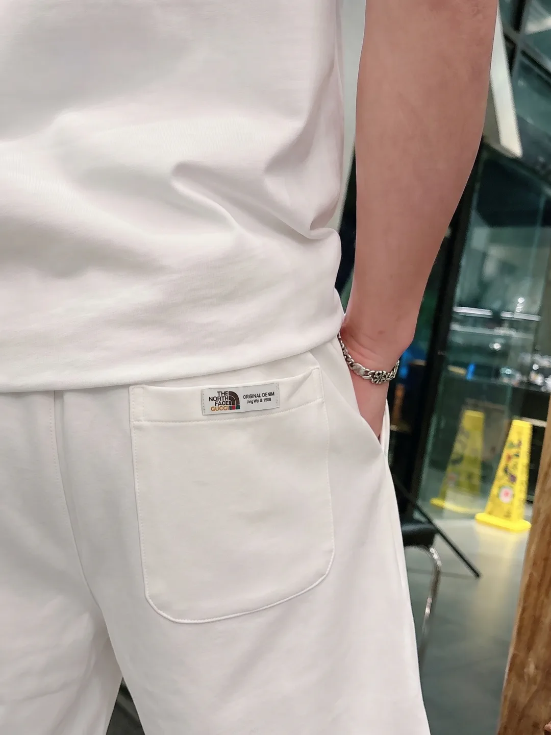 Men's Shorts GUCCI 18246588