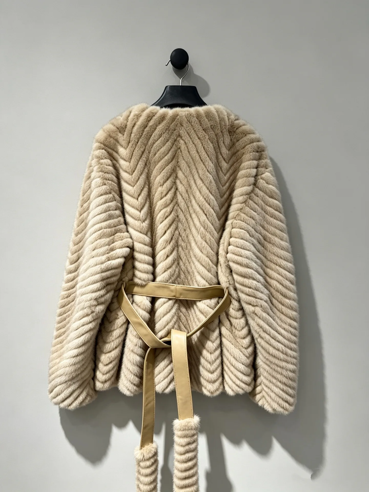 Women's Fur Coats FENDI 18417105