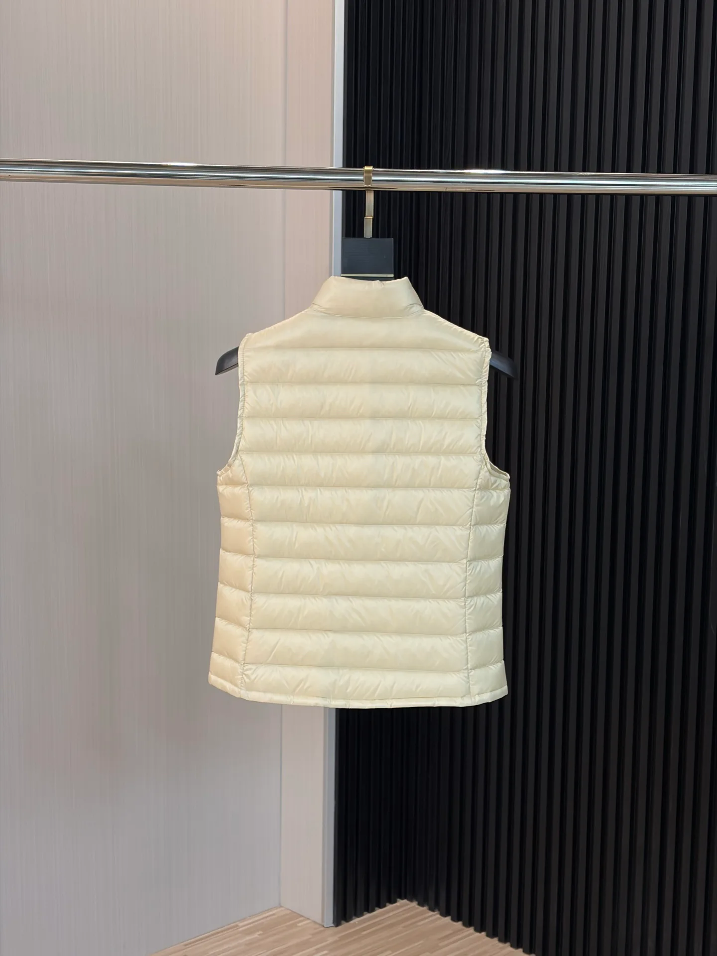 Men's Vests MONCLER 17908051