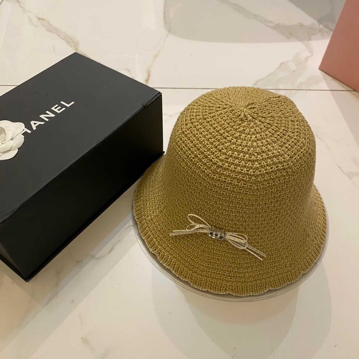 Hats CHANEL 17498306