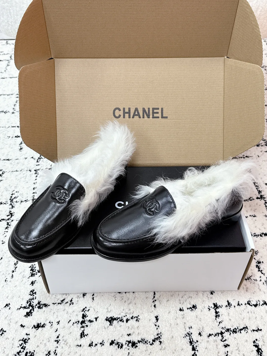 Women's Loafers And Moccasins CHANEL 18406706