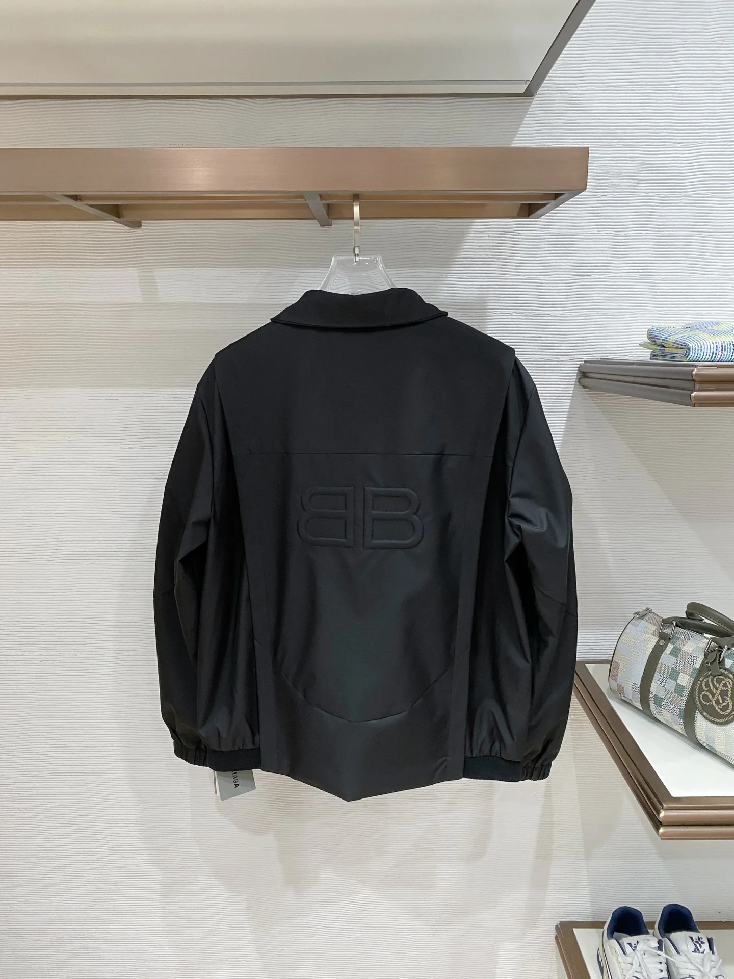 Men's Jackets And Down Jackets BALENCIAGA 18140563