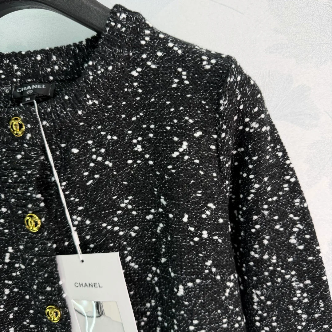 Women's Jumpers And Sweaters CHANEL 18553017
