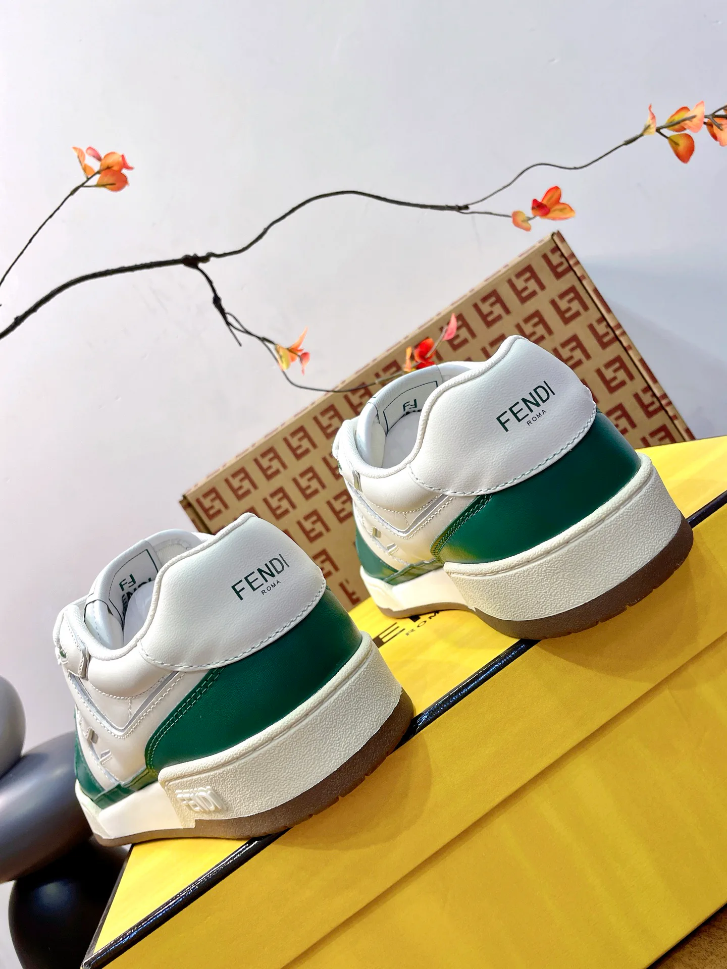 Women's Sneakers FENDI 17957319