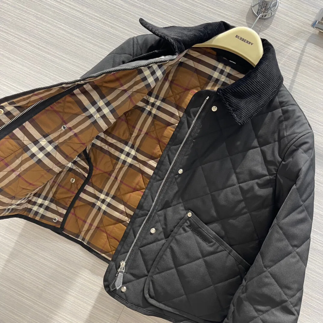 Women's Jackets And Down Jackets BURBERRY 18043707