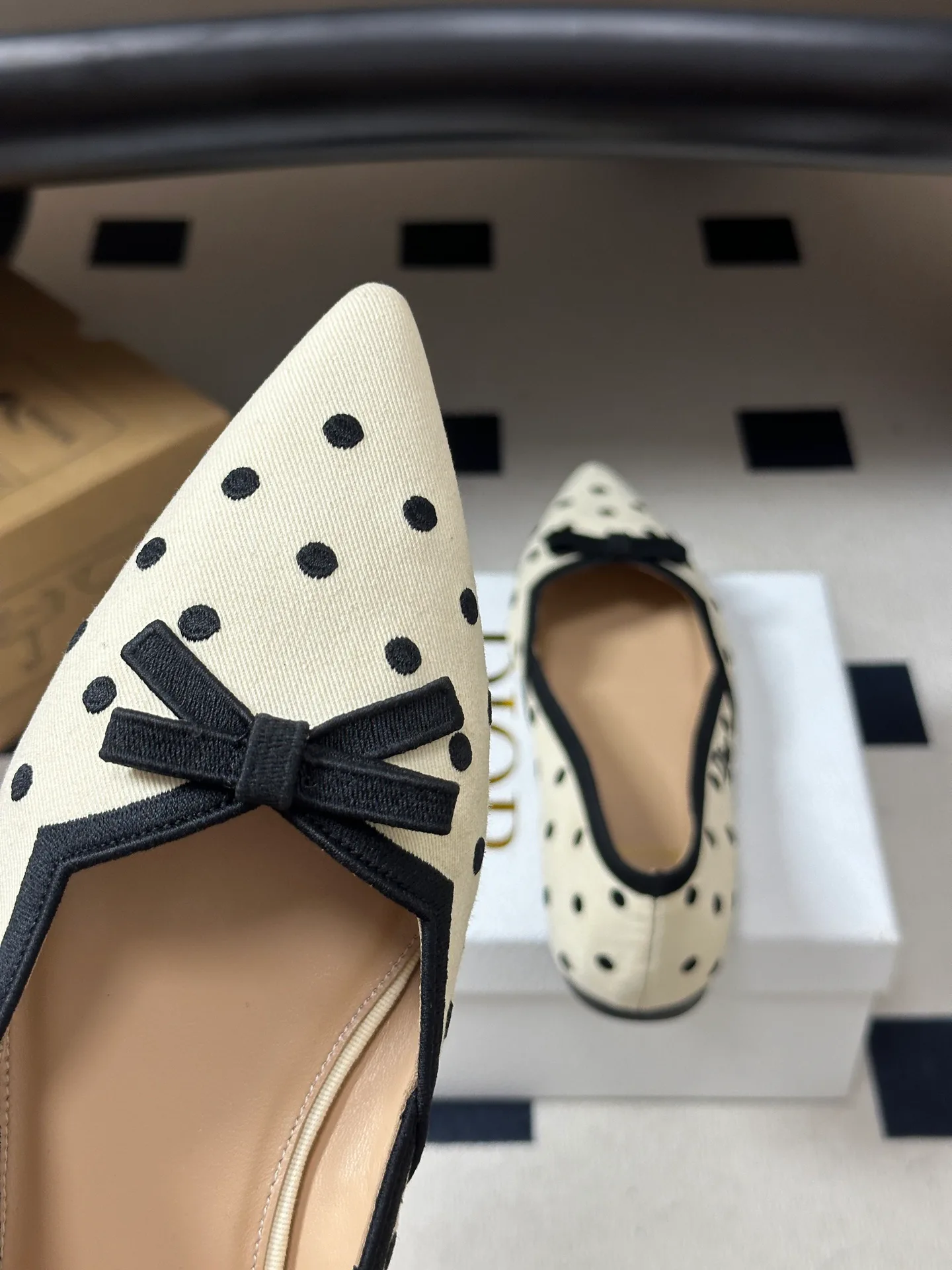 Women's Ballet Flats CHRISTIAN DIOR 18210556