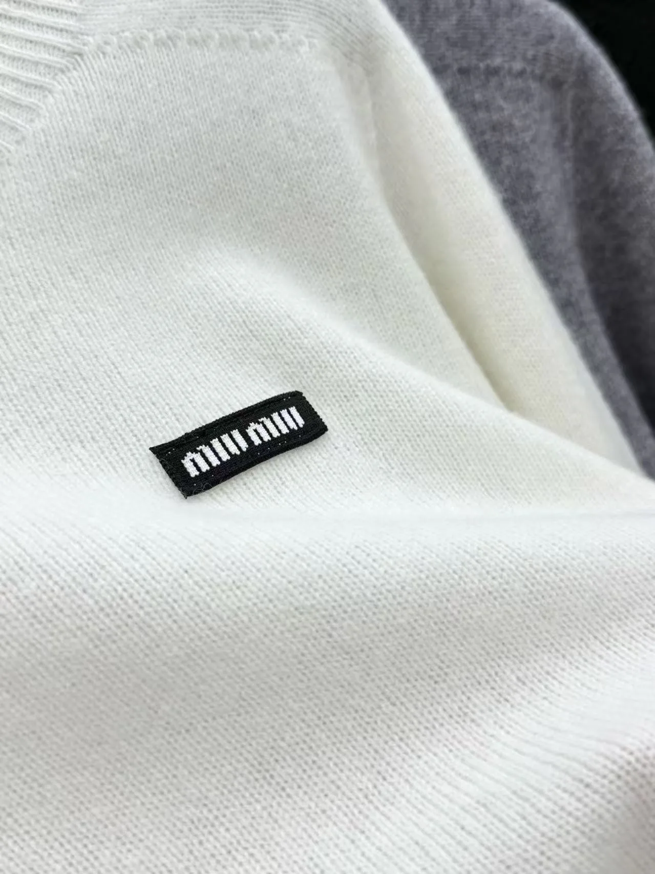 Women's Jumpers And Sweaters MIU MIU 18321845