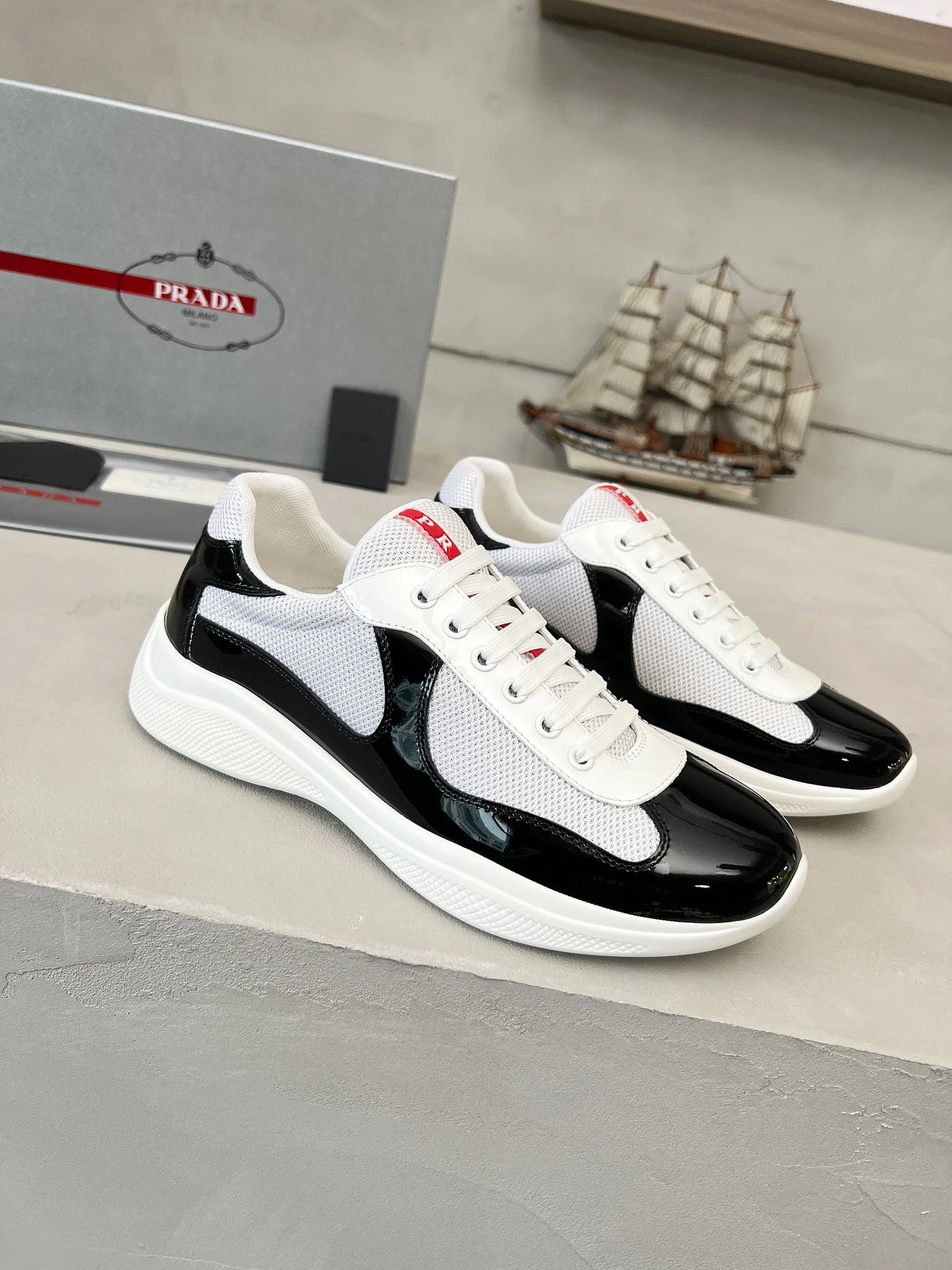 Women's Sneakers PRADA 17704068