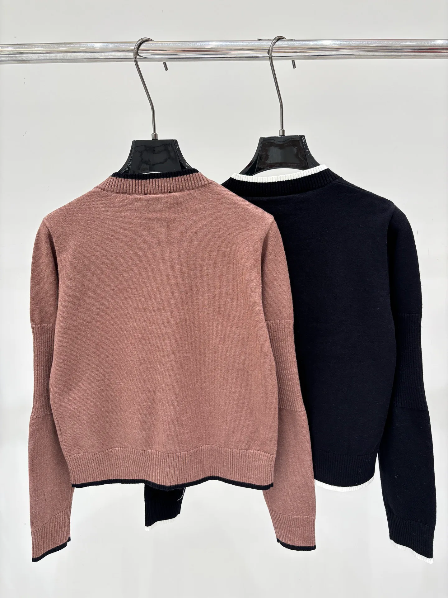 Women's Jumpers And Sweaters CHANEL 18138205