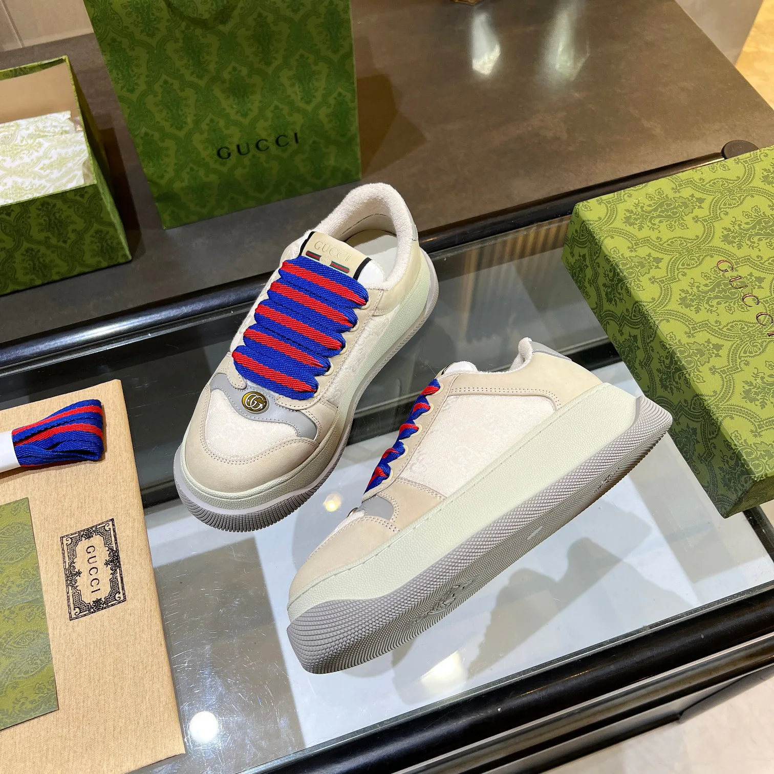 Women's Sneakers GUCCI 17955441