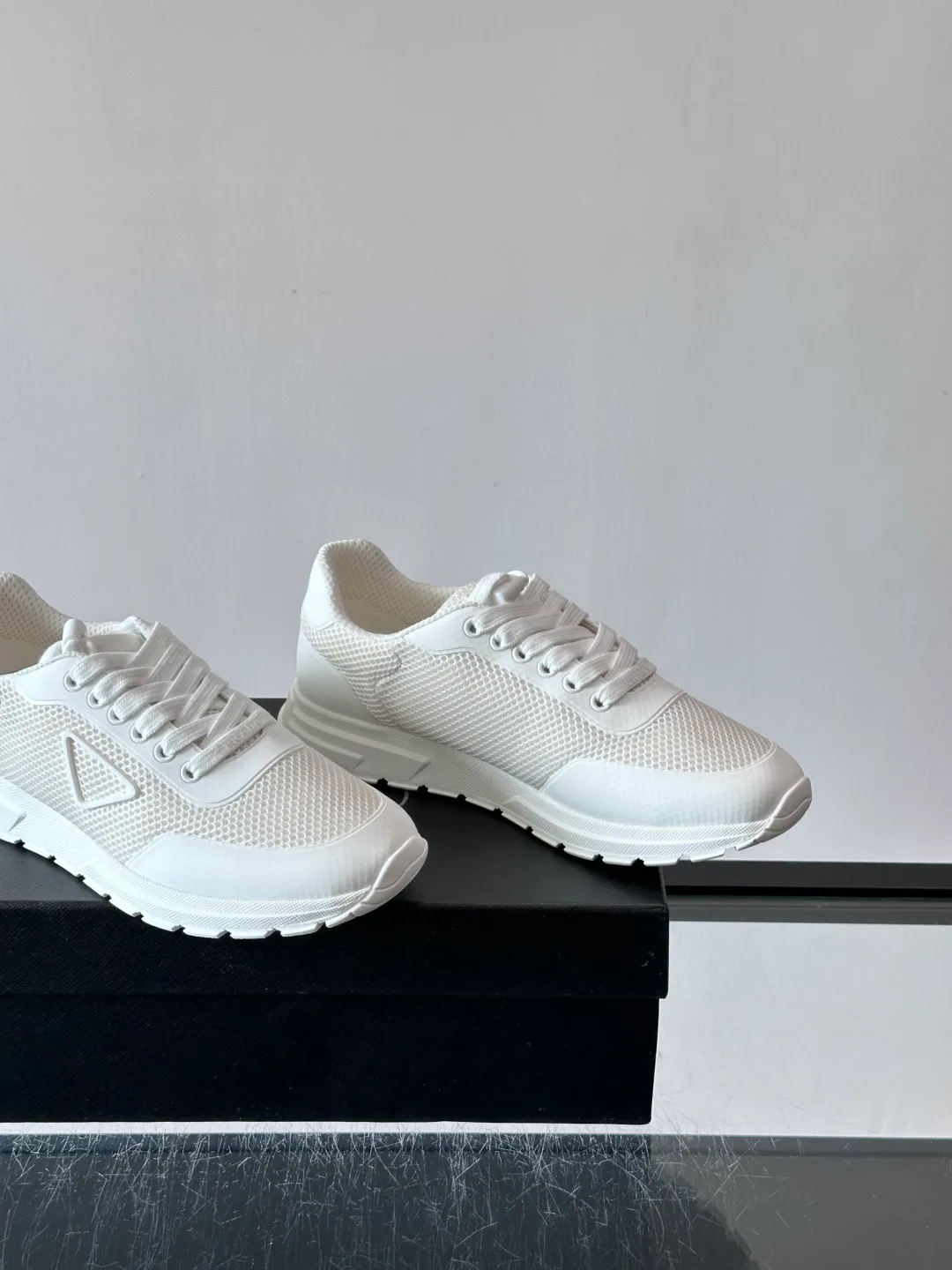 Men's Sneakers PRADA 17646150