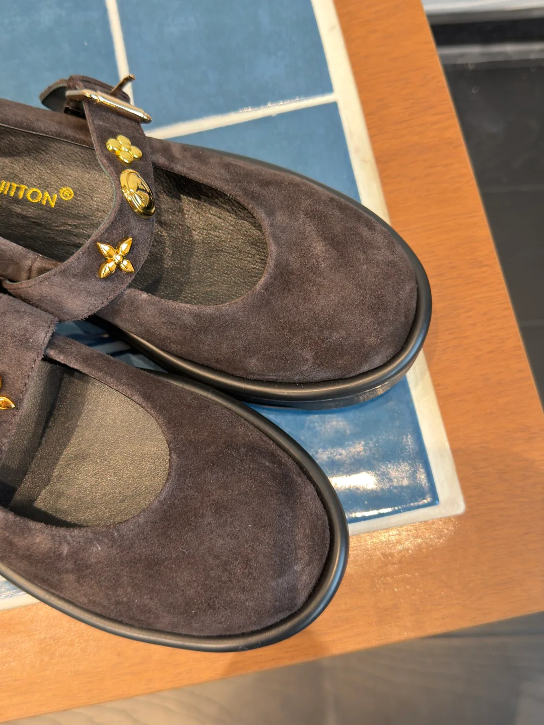 Балетки Женские Louis Vuitton 18604716