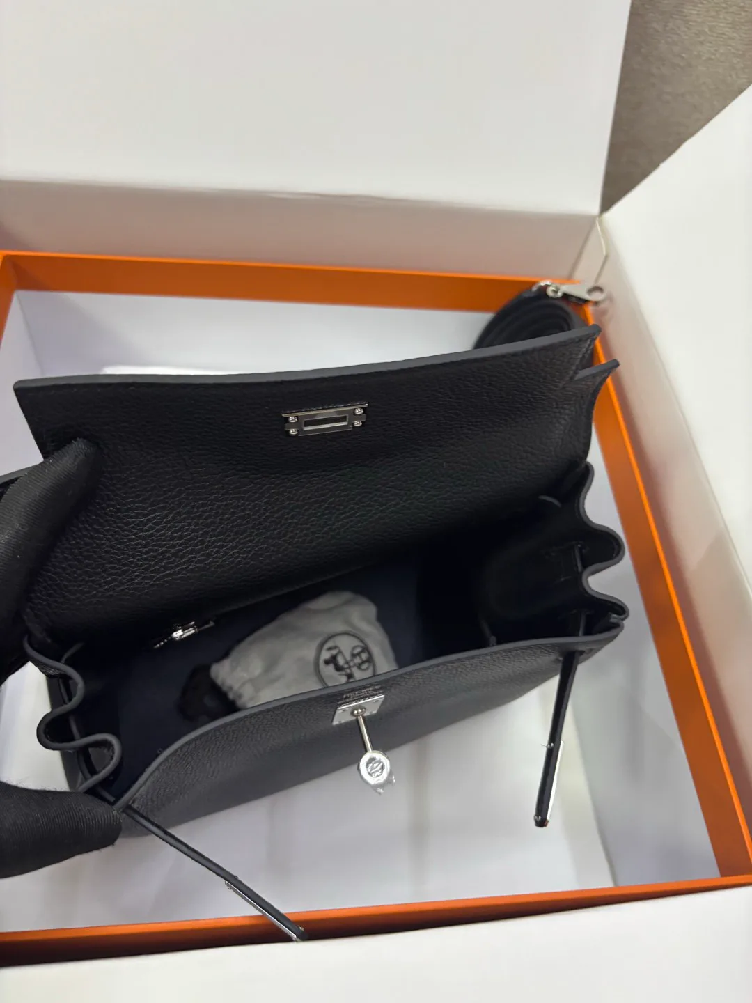 Women's Classic Handbags HERMES 17694285