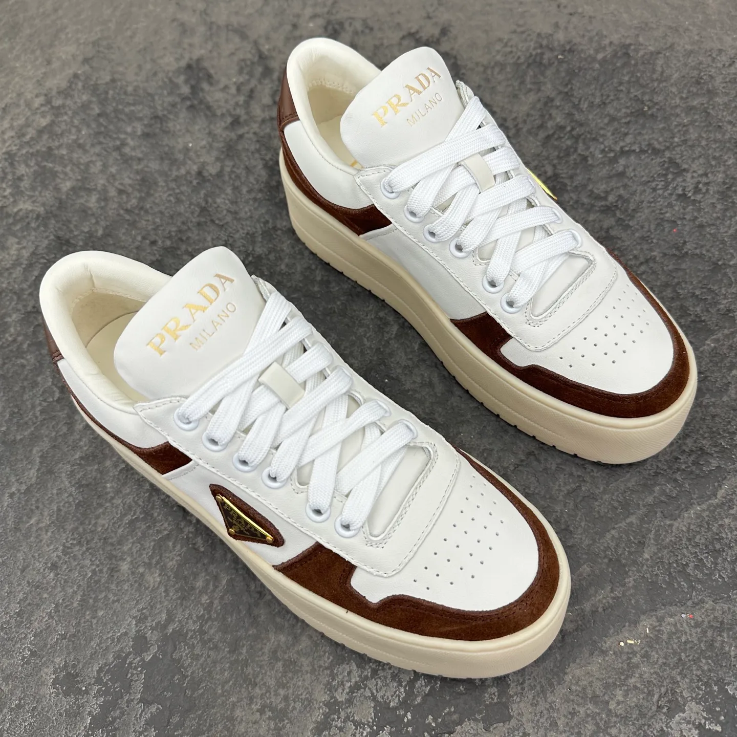 Men's Sneakers PRADA 18154155