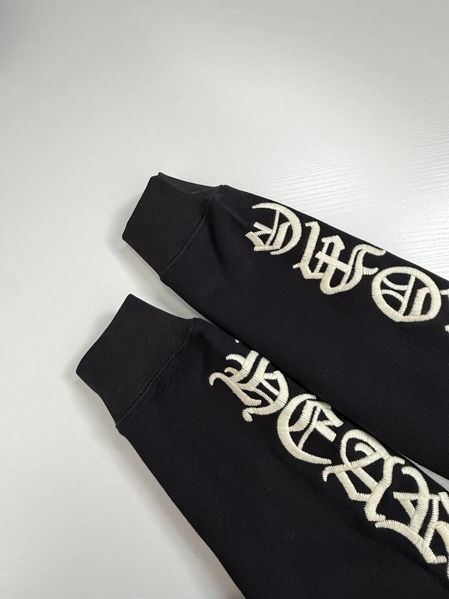 Men's Sweatshirts And Hoodies CHROME HEARTS 17993354