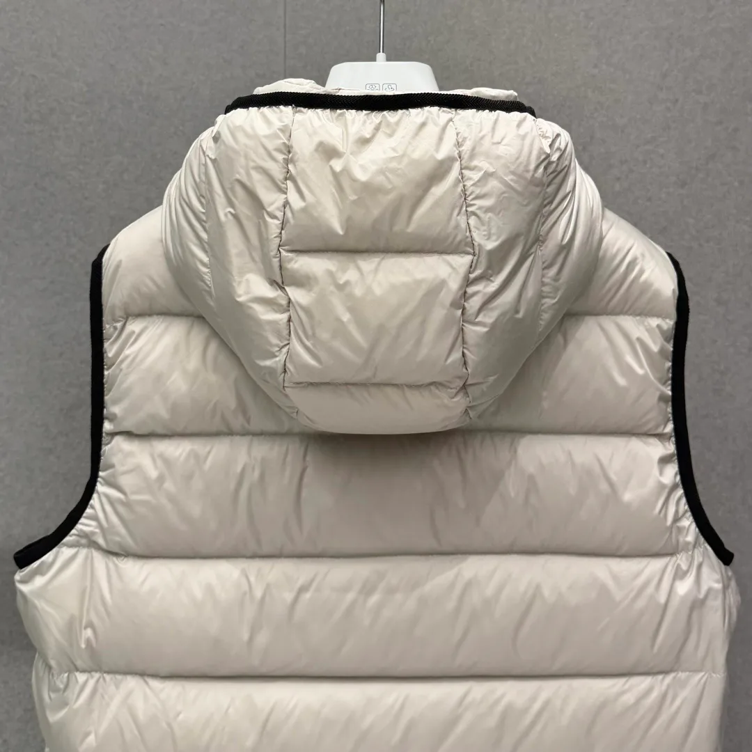 Men's Jackets And Down Jackets MONCLER 17329973