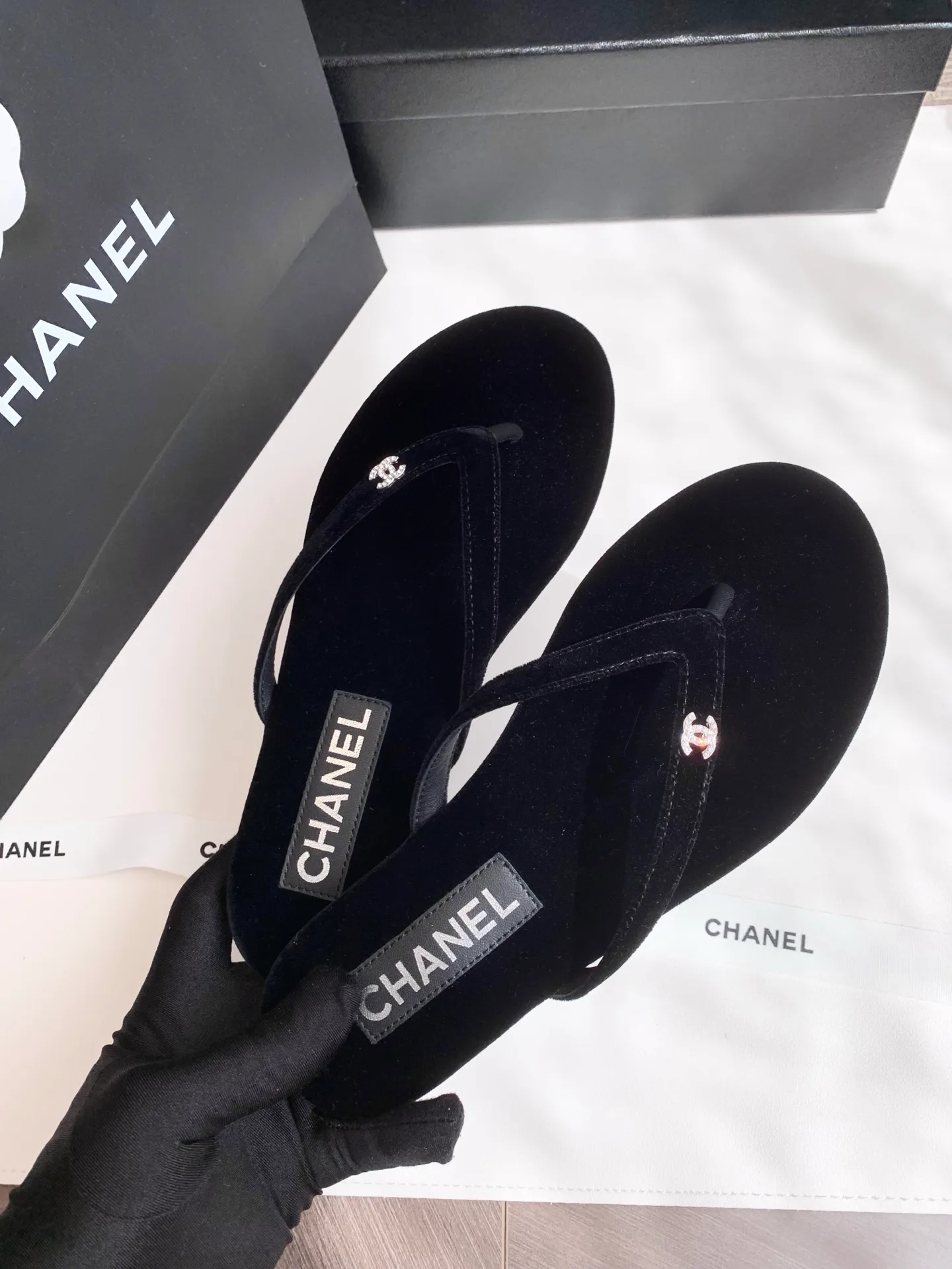 Women's Flip-Flops CHANEL 16948089