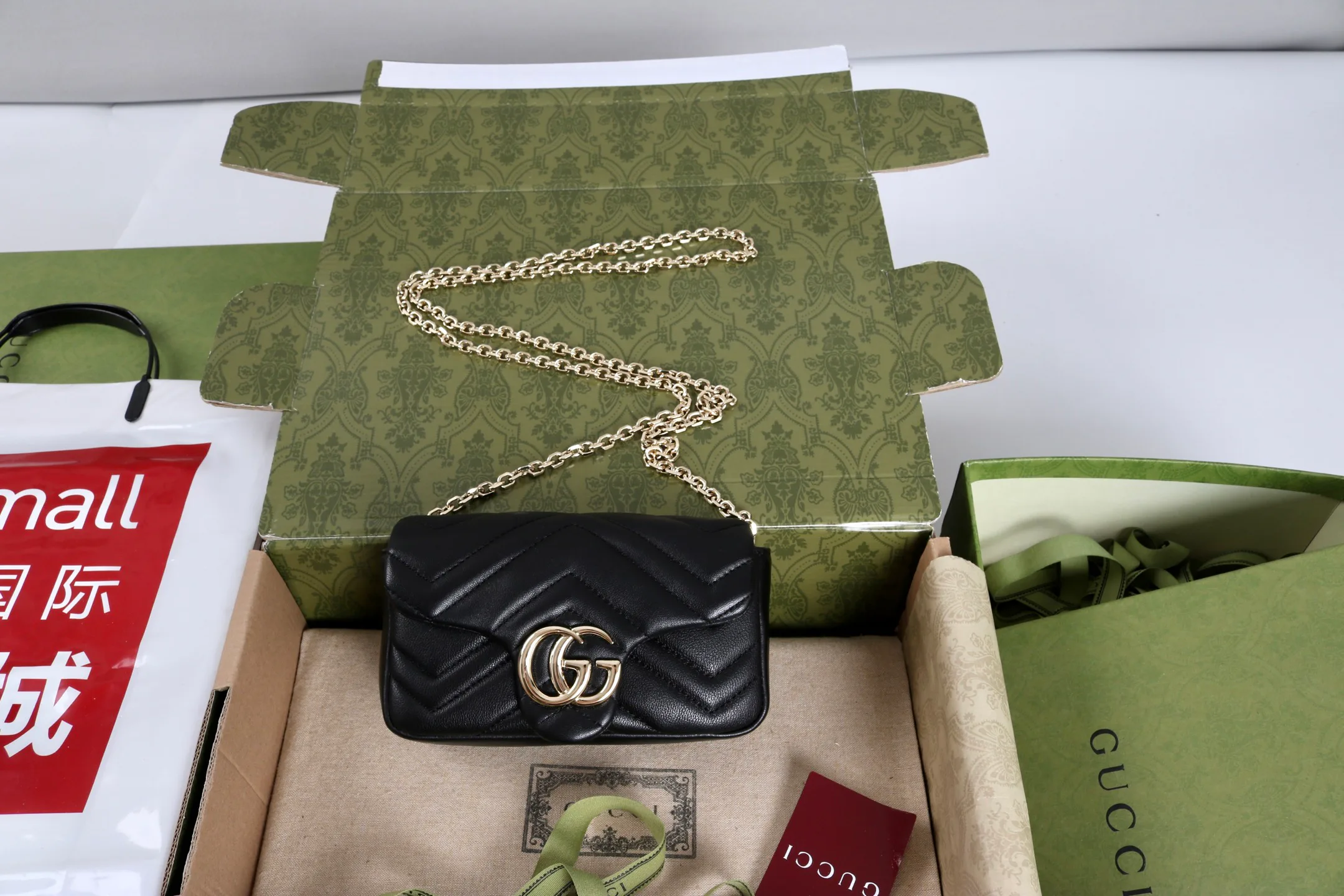Women's Classic Handbags GUCCI 18005069