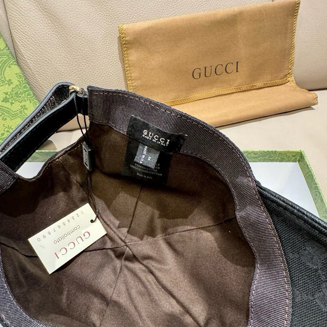 Hats GUCCI 18105293