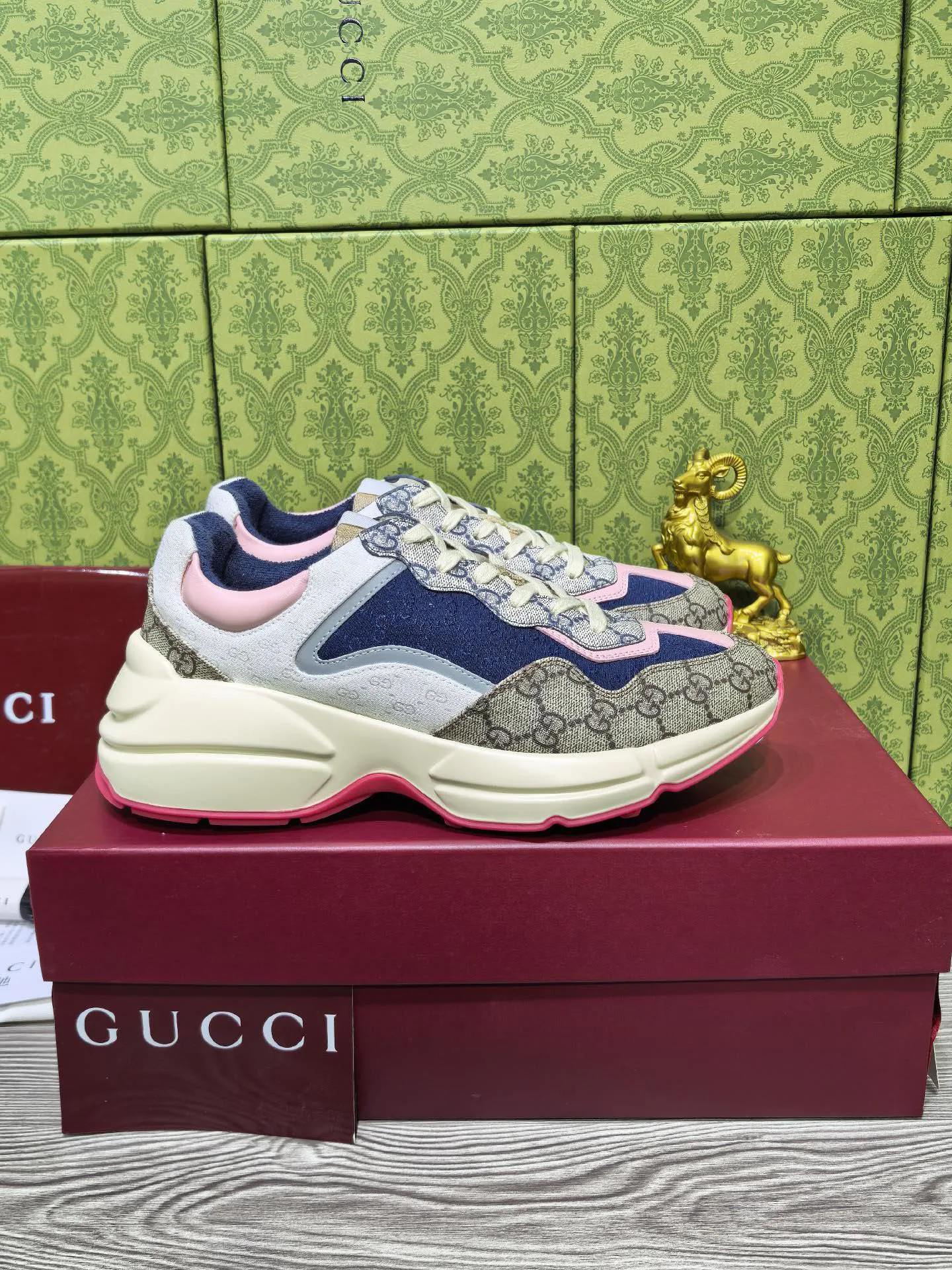 Men's Sneakers GUCCI 18510075