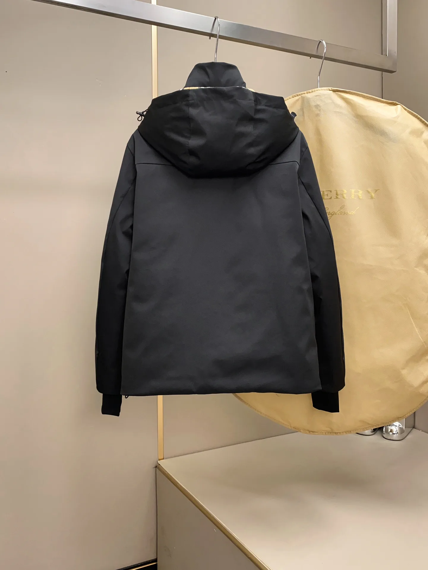 Men's Jackets And Down Jackets BURBERRY 18029269