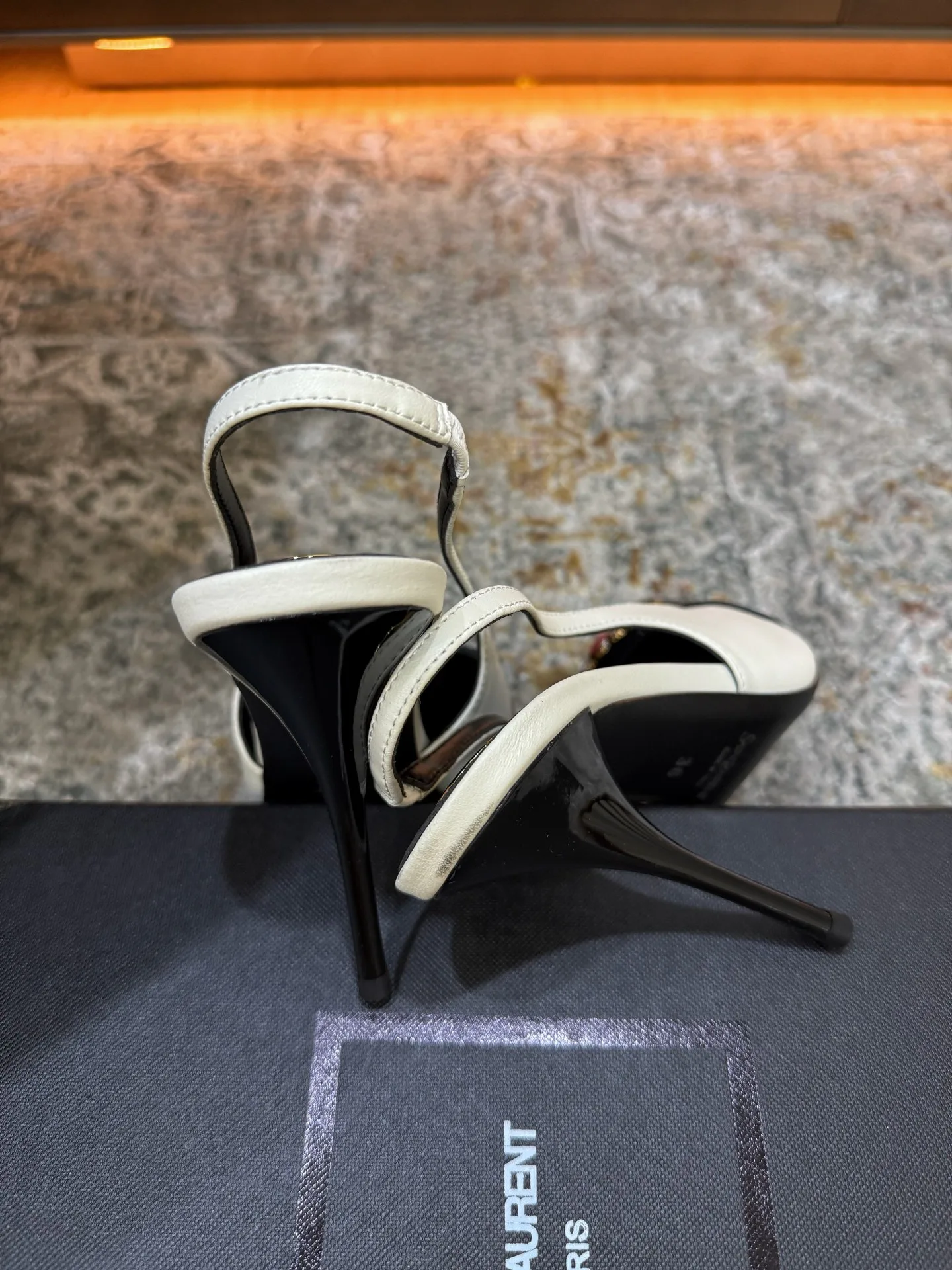 Women's Heels SAINT LAURENT 17923459