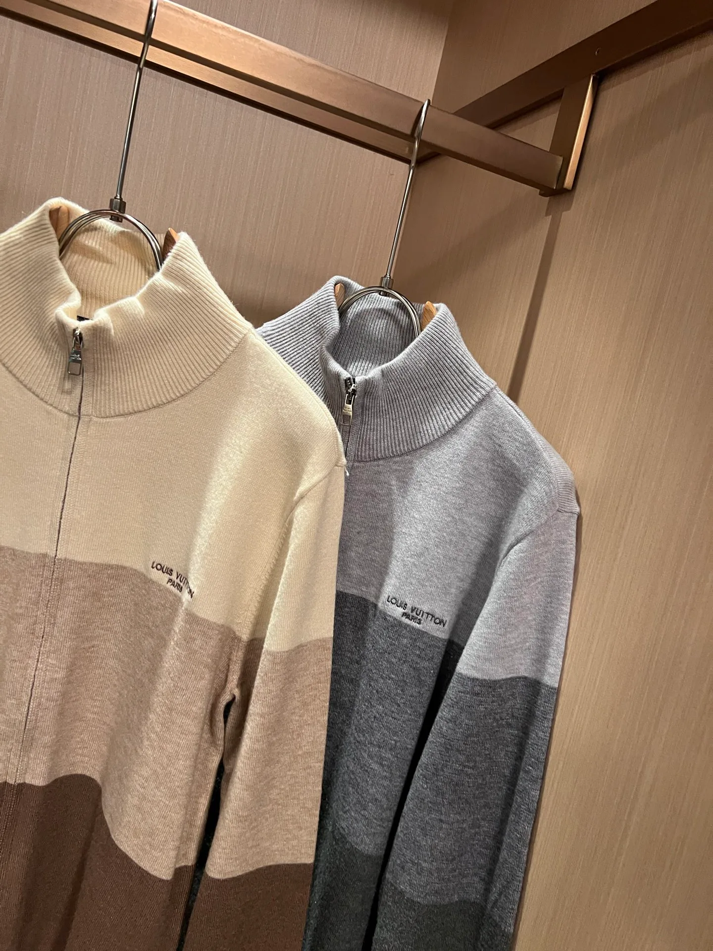 Men's Jumpers And Sweaters LOUIS VUITTON 18243920