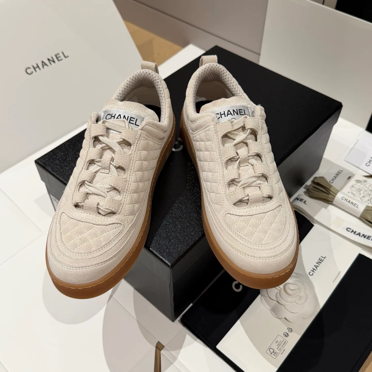 Women's Sneakers CHANEL 18551778