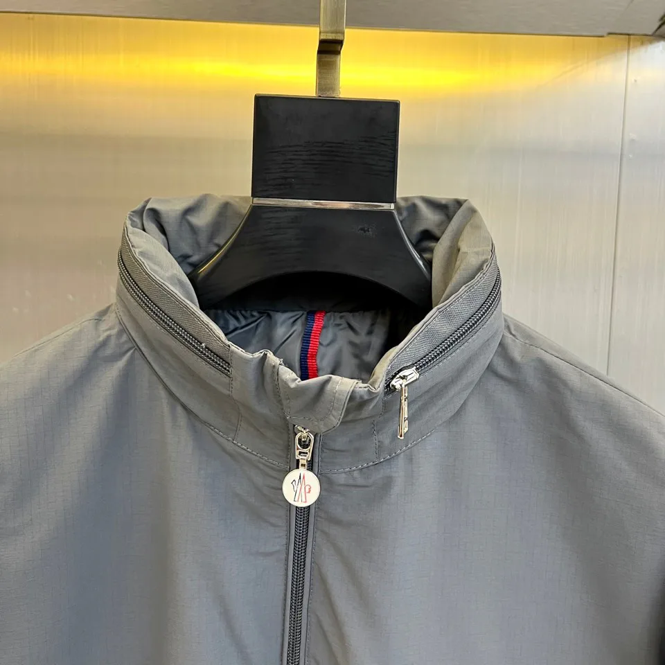 Men's Jackets And Down Jackets MONCLER 18416827